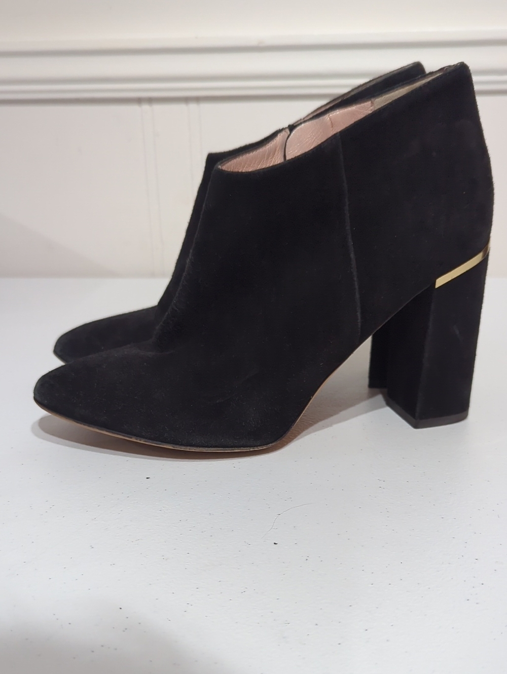 Kate Spade New York Darota suede ankle booties - size 8.5